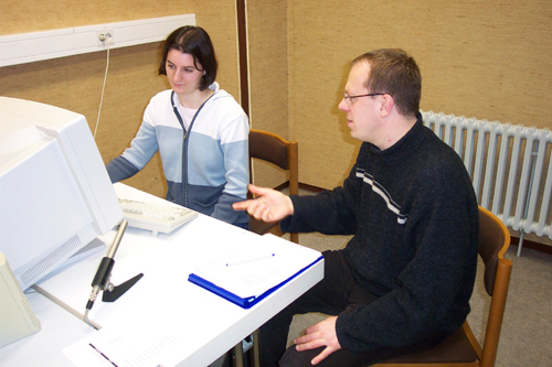 Probandin beim Online-Interview